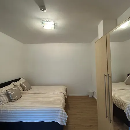 Schoene Im Zentrum Apartment *
